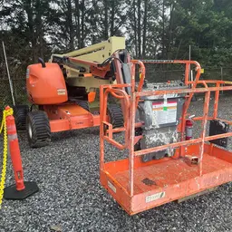 2014 JLG 450AJ Articulating Boom Lift