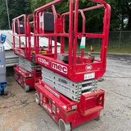 2017 MEC 1330SE Scissor Lift