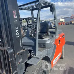 2018 Toyota 8FG45U Warehouse Forklift