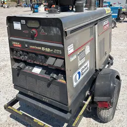 2019 Lincoln Electric VANTAGE 549 Welder