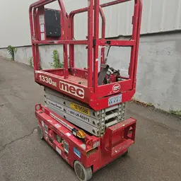 2018 MEC 1330SE Scissor Lift