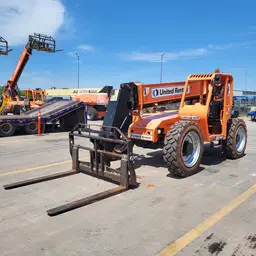 2017 SKYTRAK 6042 Forklift