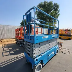 2017 Genie GS-3232 Scissor Lift