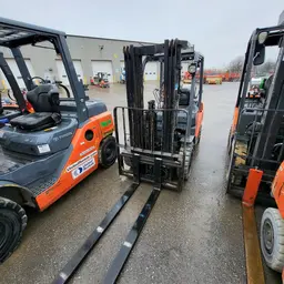 2017 Toyota 8FGU25 Warehouse Forklift