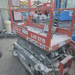 2016 Skyjack SJIII3219 Scissor Lift