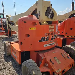 2015 JLG E450AJ Articulating Boom Lift