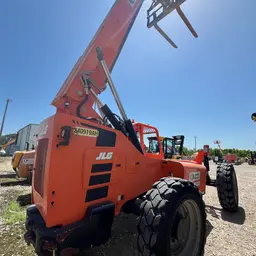 2020 SKYTRAK 8042 Forklift
