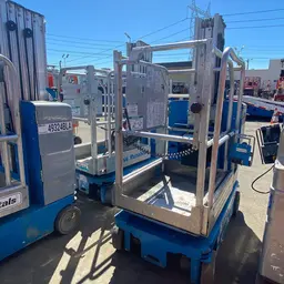 2017 Genie GR-20 Self-Propelled One-Person Lift