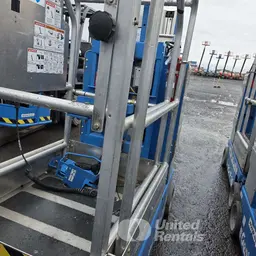 2017 Genie GR-20 Self-Propelled One-Person Lift
