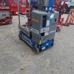 2018 Genie GR-20 Self-Propelled One-Person Lift