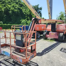 2017 JLG 800AJ Articulating Boom Lift