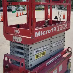 2018 MEC MICRO 19 Scissor Lift