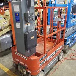 2015 Skyjack SJ16 Self-Propelled One-Person Lift