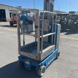 2017 Genie GR-20 Self-Propelled One-Person Lift