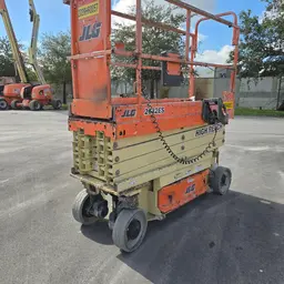 2017 JLG 2632ES Scissor Lift
