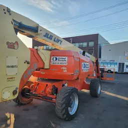 2016 JLG 800AJ Articulating Boom Lift