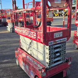 2018 MEC MICRO 19 Scissor Lift