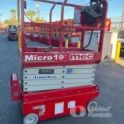 2019 MEC MICRO 19 Scissor Lift