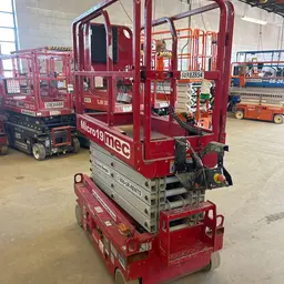 2018 MEC MICRO 19 Scissor Lift