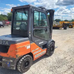 2021 Toyota 8FDU30 Warehouse Forklift