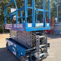 2018 Genie GS-3246 Scissor Lift
