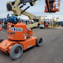 2014 JLG E450AJ Articulating Boom Lift