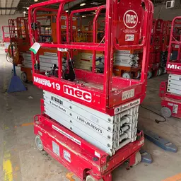 2018 MEC MICRO 19 Scissor Lift