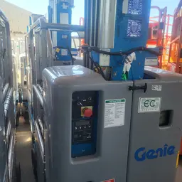 2016 Genie GR-20 Self-Propelled One-Person Lift