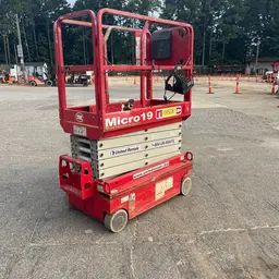 2019 MEC MICRO 19 Scissor Lift