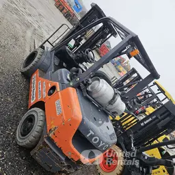 2019 Toyota 8FGU30 Warehouse Forklift