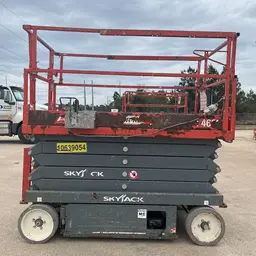 2017 Skyjack SJIII4632 Scissor Lift