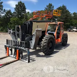 2016 JLG 1055 Forklift