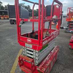 2019 MEC MICRO 19 Scissor Lift