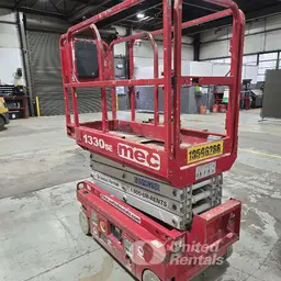 2017 MEC 1330SE Scissor Lift