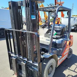 2018 Toyota 8FGU25 Warehouse Forklift