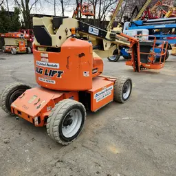 2015 JLG E450AJ Articulating Boom Lift