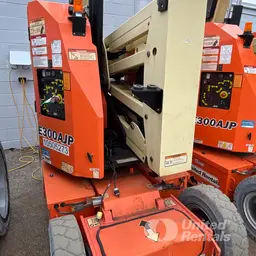 2016 JLG E300AJP Articulating Boom Lift